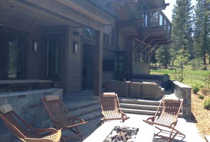 A Refined Tahoe Escape on the Fairway - Truckee, California