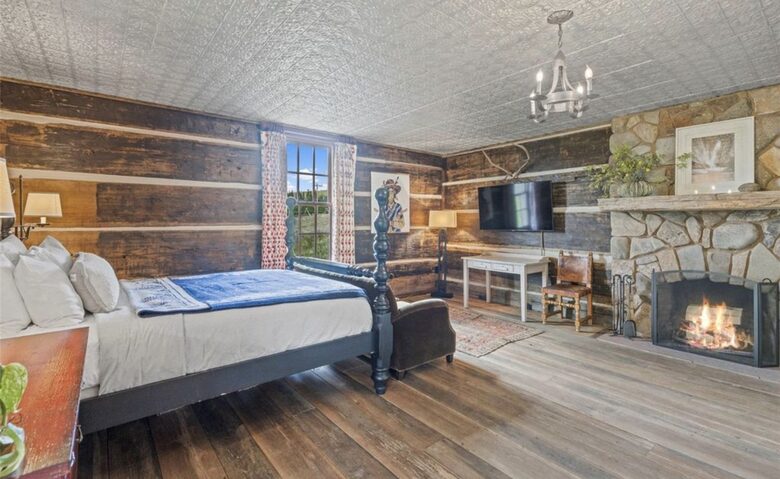 Historic Mountain Cabin on Five Private Alpine Acres - Alma, Colorado