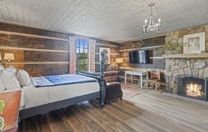 Historic Mountain Cabin on Five Private Alpine Acres - Alma, Colorado