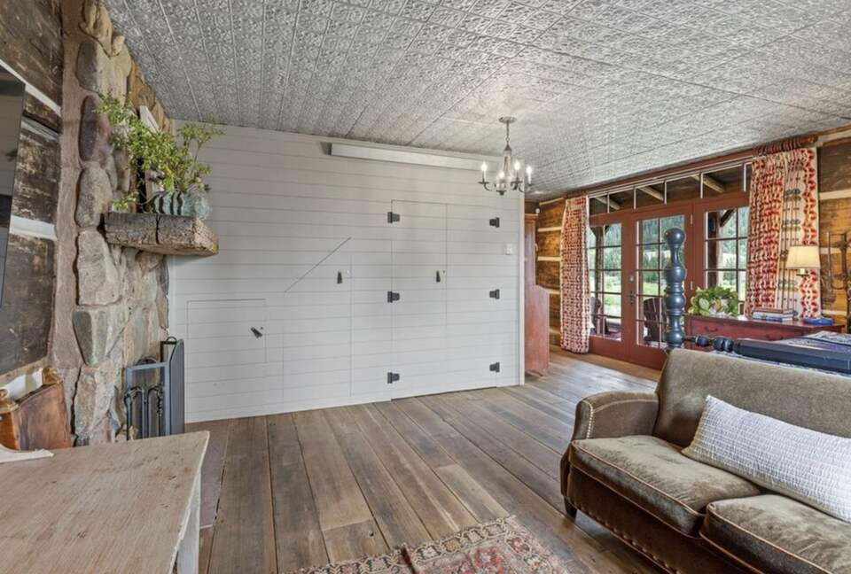 Historic Mountain Cabin on Five Private Alpine Acres - Alma, Colorado