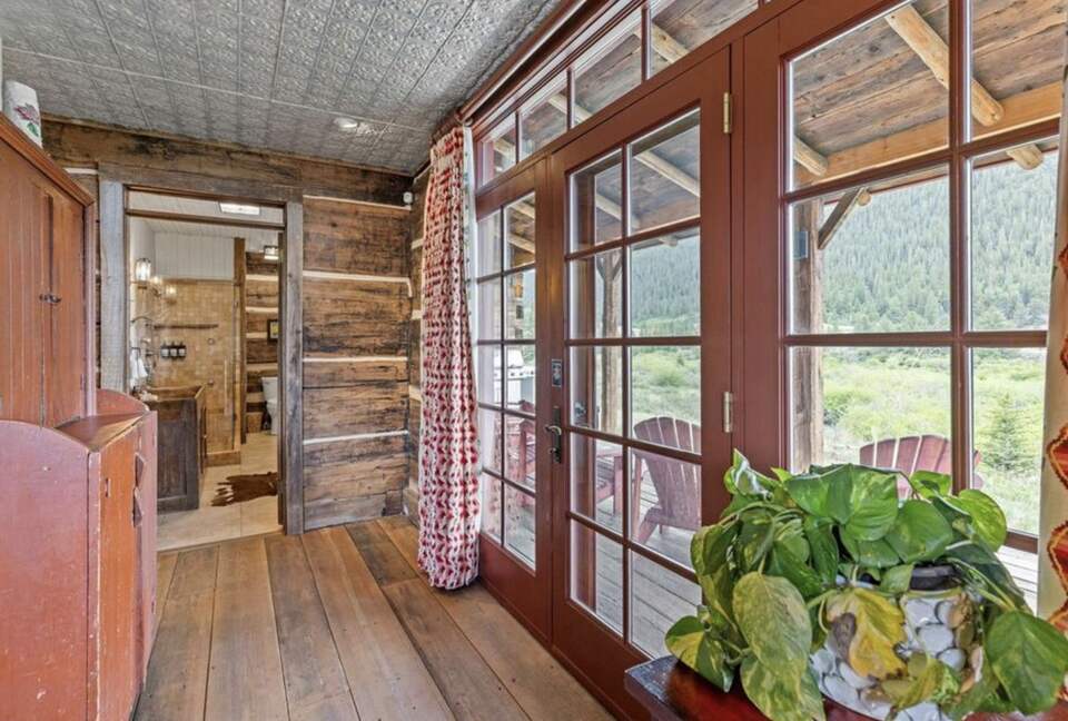 Historic Mountain Cabin on Five Private Alpine Acres - Alma, Colorado