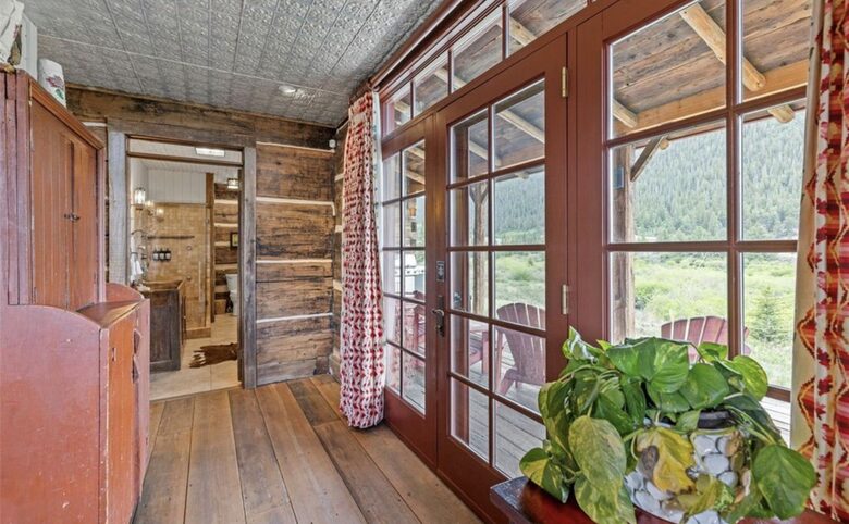 Historic Mountain Cabin on Five Private Alpine Acres - Alma, Colorado