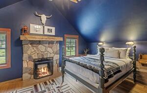 Historic Mountain Cabin on Five Private Alpine Acres - Alma, Colorado