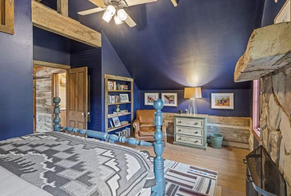 Historic Mountain Cabin on Five Private Alpine Acres - Alma, Colorado