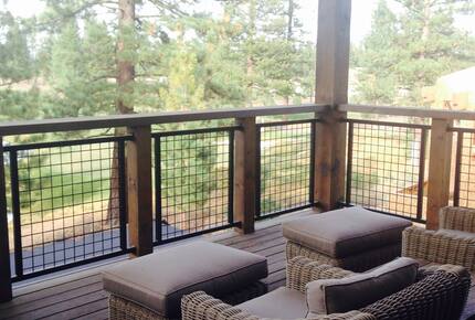 A Refined Tahoe Escape on the Fairway - Truckee, California