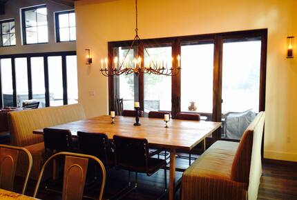 A Refined Tahoe Escape on the Fairway - Truckee, California