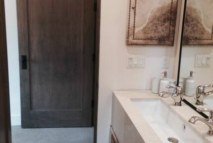 A Refined Tahoe Escape on the Fairway - Truckee, California