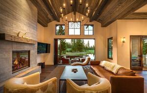 A Refined Tahoe Escape on the Fairway - Truckee, California