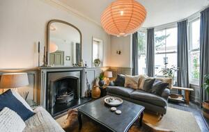 A Sophisticated Six-Bedroom Home near Walmer Beach - Deal, United Kingdom