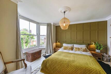 A Sophisticated Six-Bedroom Home near Walmer Beach - Deal, United Kingdom