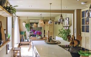 A Sophisticated Six-Bedroom Home near Walmer Beach - Deal, United Kingdom