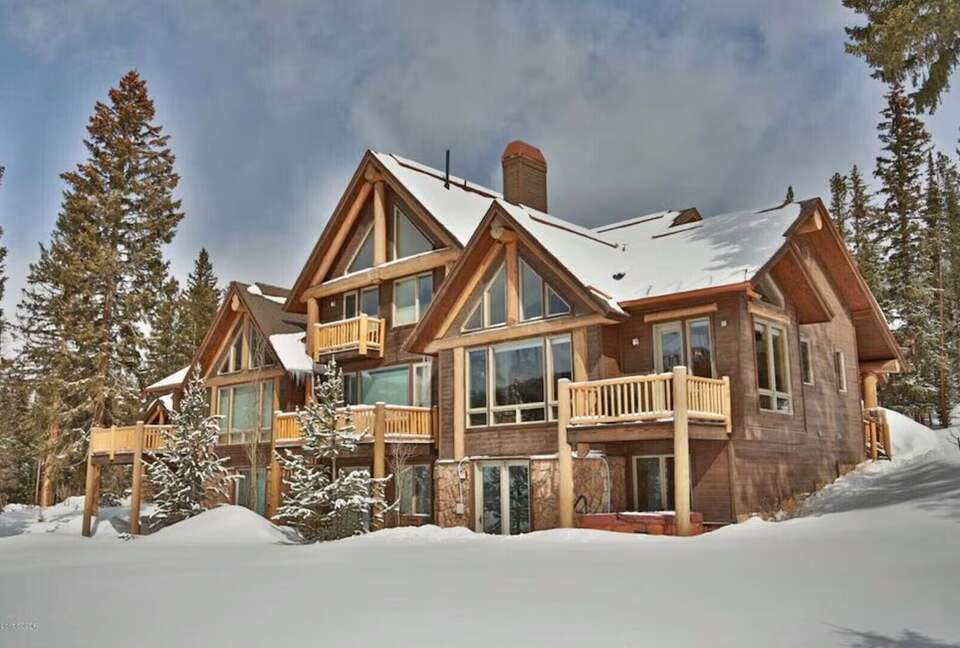 Classic Winter Park Lodge Near Slopes & Village - Winter Park, Colorado