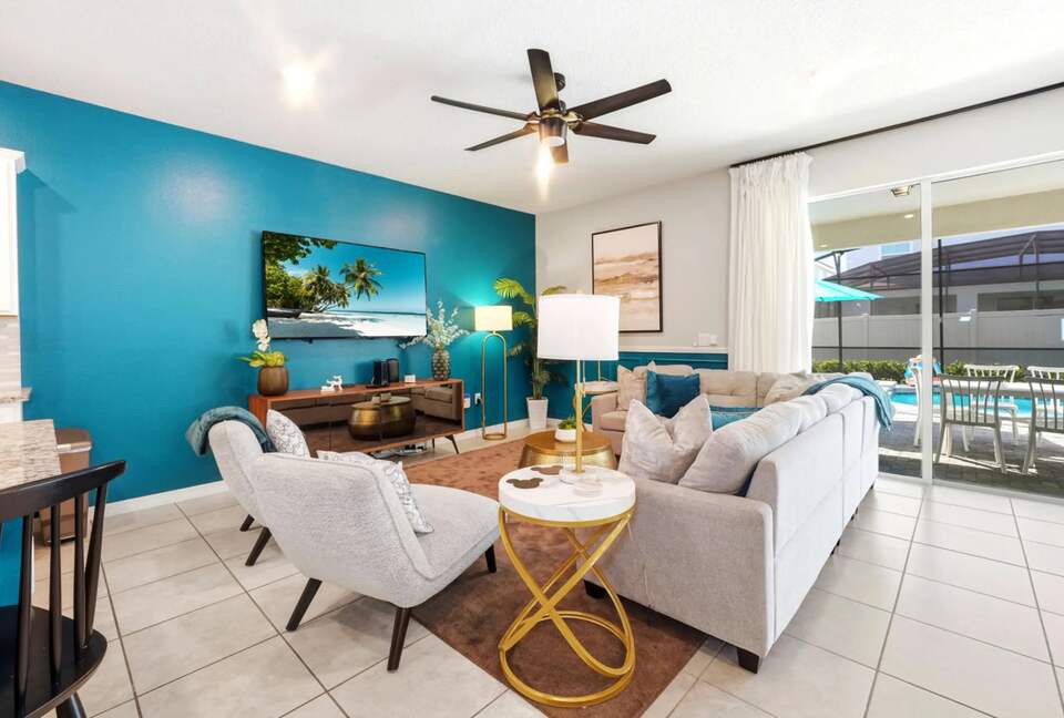 Ultimate Windsor Island Family Retreat with Private Pool & Game Rooms - Davenport, Florida