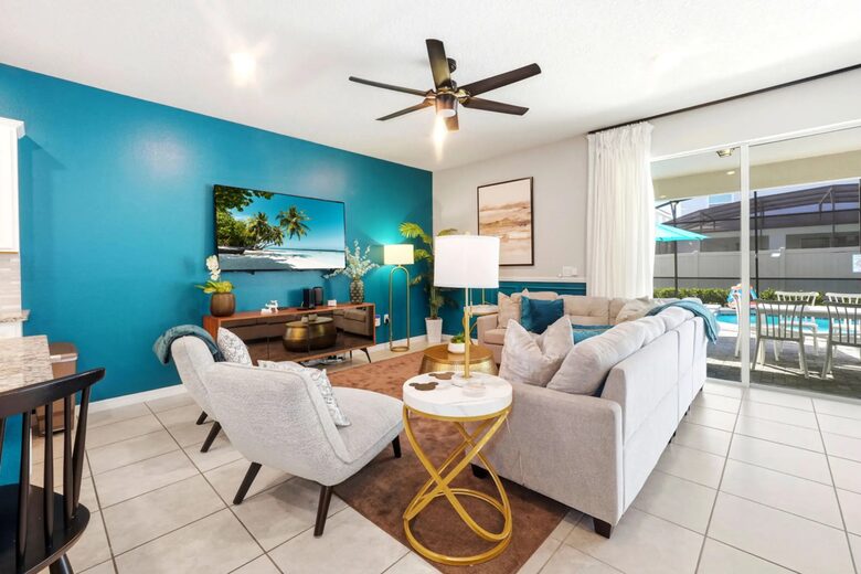 Ultimate Windsor Island Family Retreat with Private Pool & Game Rooms - Davenport, Florida