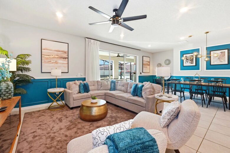 Ultimate Windsor Island Family Retreat with Private Pool & Game Rooms - Davenport, Florida