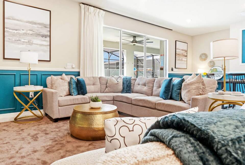 Ultimate Windsor Island Family Retreat with Private Pool & Game Rooms - Davenport, Florida