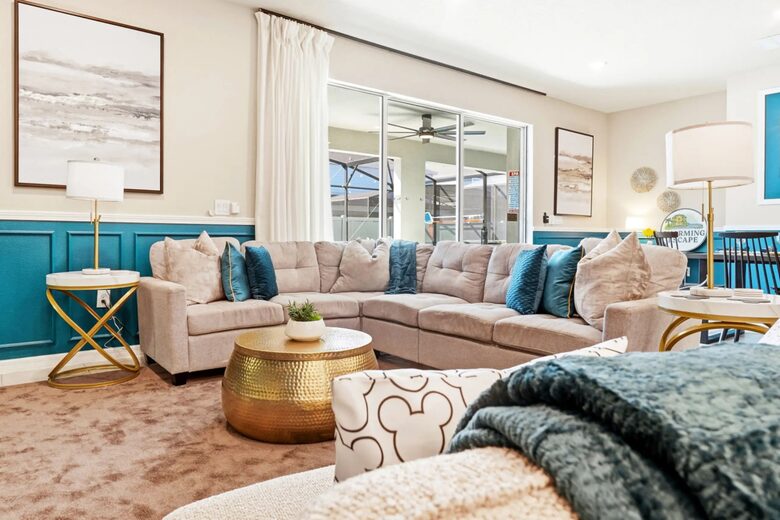 Ultimate Windsor Island Family Retreat with Private Pool & Game Rooms - Davenport, Florida