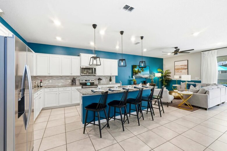 Ultimate Windsor Island Family Retreat with Private Pool & Game Rooms - Davenport, Florida