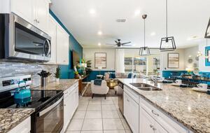 Ultimate Windsor Island Family Retreat with Private Pool & Game Rooms - Davenport, Florida
