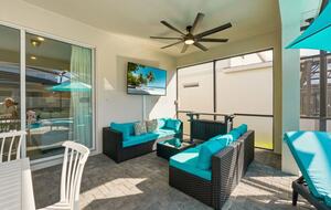 Ultimate Windsor Island Family Retreat with Private Pool & Game Rooms - Davenport, Florida