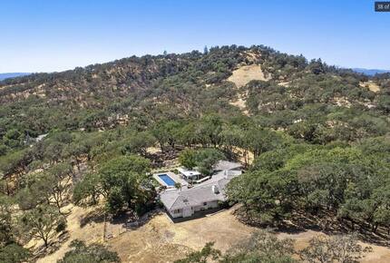 A Private Wine Country Estate in Shiloh Estates - Santa Rosa, California