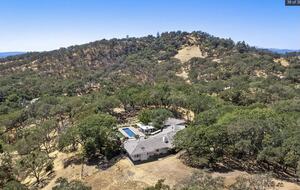 A Private Wine Country Estate in Shiloh Estates - Santa Rosa, California