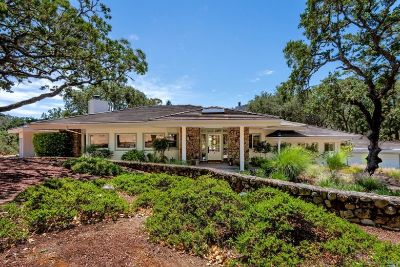 A Private Wine Country Estate in Shiloh Estates - Santa Rosa, California