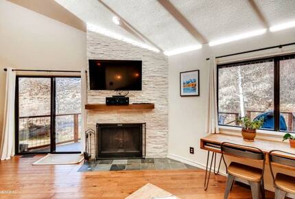 Easy Living in the Heart of Park City - Park City, Utah