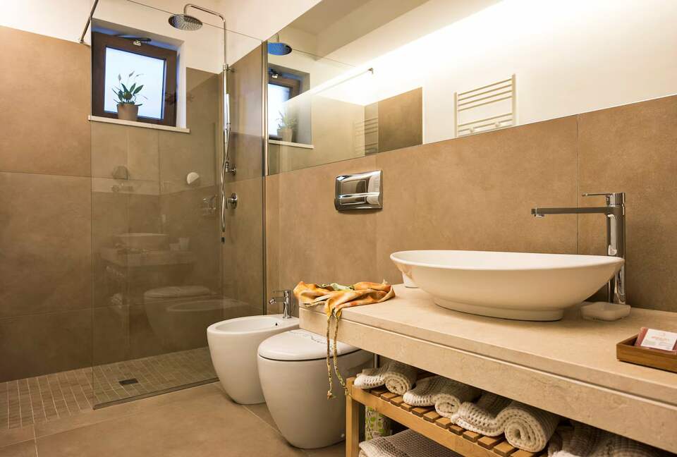 Suite Spedizioni - Ispica, Italy