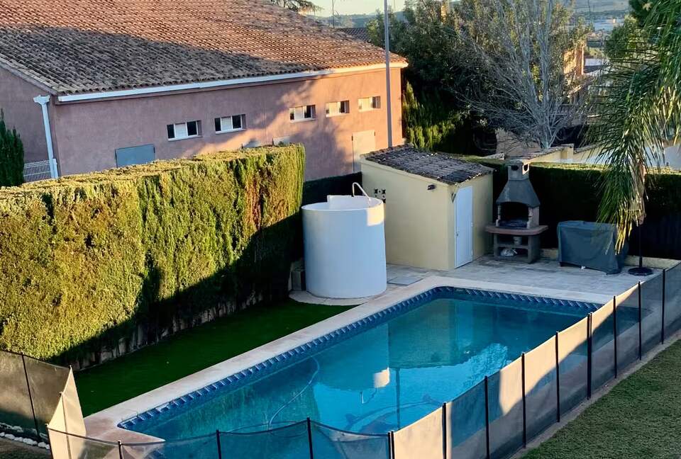 Countryside Home with Pool Near Valencia - Valencia, Spain