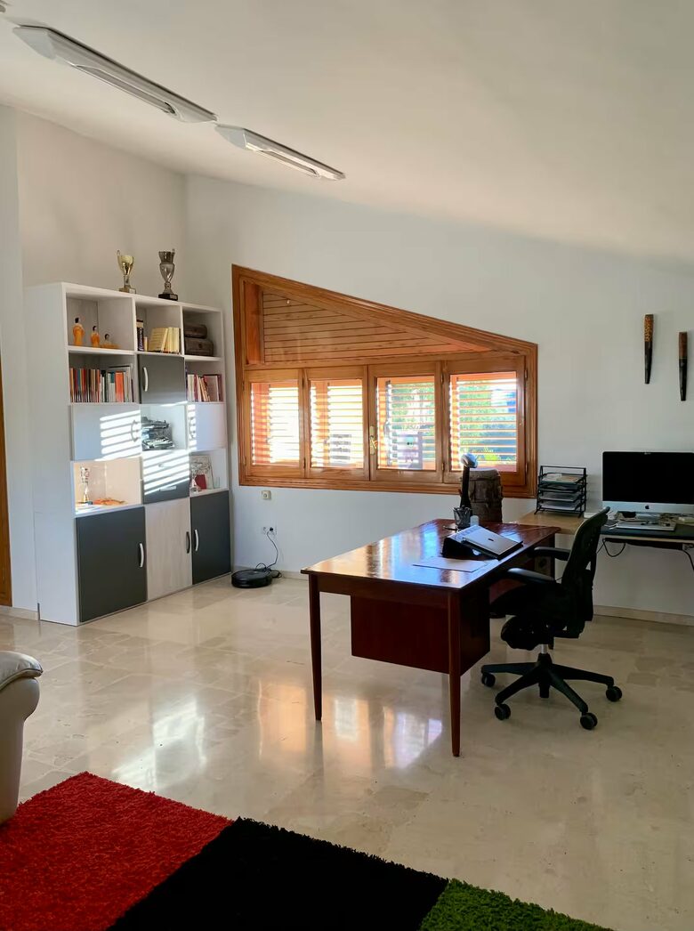 Countryside Home with Pool Near Valencia - Valencia, Spain