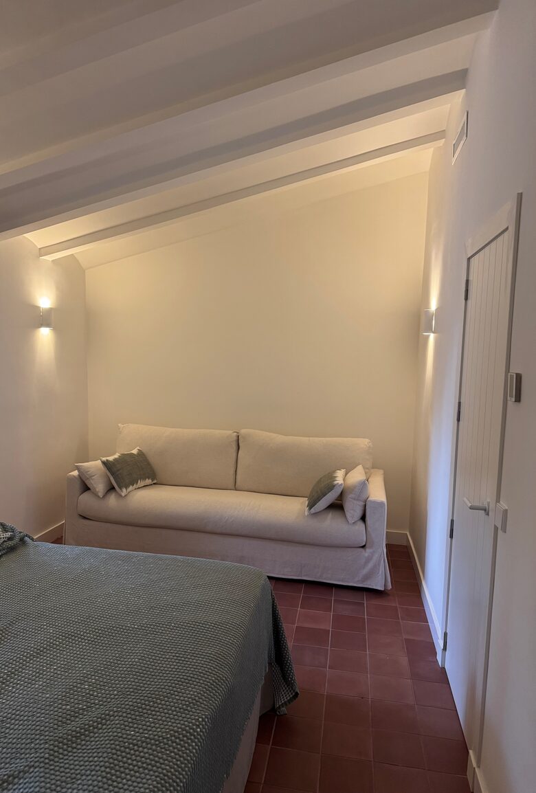 Elegant Coastal Villa Near Dénia’s Calas - Dénia, Spain