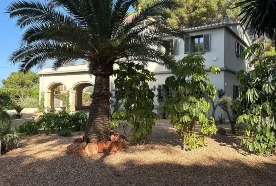 Elegant Coastal Villa Near Dénia’s Calas - Dénia, Spain