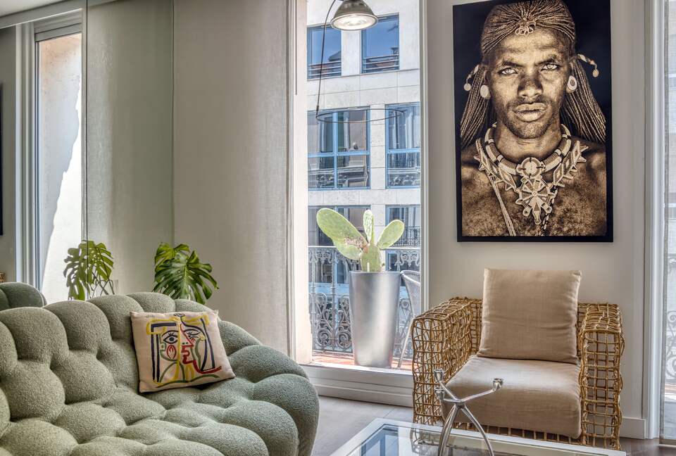 Elegant Two-Suite Apartment in the Heart of Cannes - Cannes, France