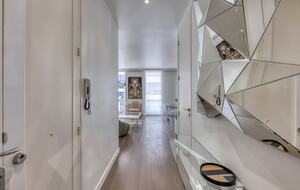 Elegant Two-Suite Apartment in the Heart of Cannes - Cannes, France