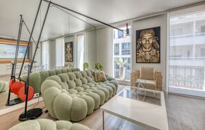 Elegant Two-Suite Apartment in the Heart of Cannes - Cannes, France