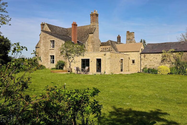 Seventeenth-Century Farmhouse Near Oxford & the Cotswolds - Kidlington, United Kingdom