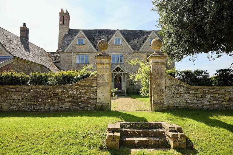Seventeenth-Century Farmhouse Near Oxford & the Cotswolds - Kidlington, United Kingdom
