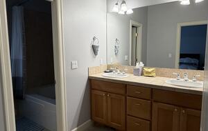 Cozy Wooded Getaway Close to Mt. Bachelor - Bend, Oregon