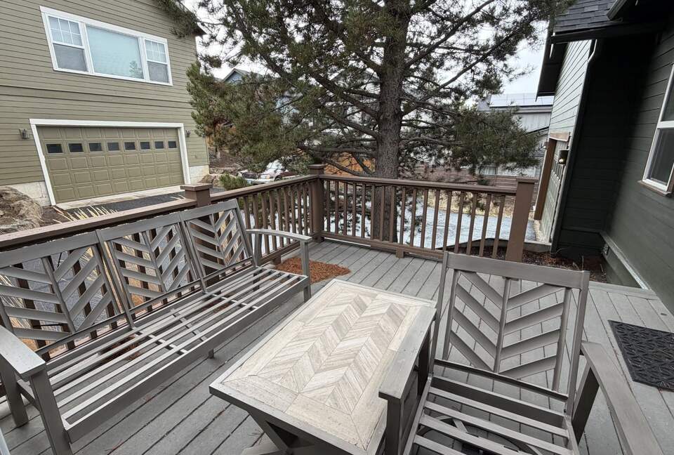 Cozy Wooded Getaway Close to Mt. Bachelor - Bend, Oregon