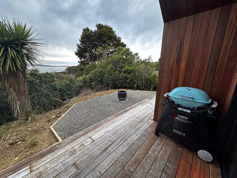 Last Paradise | A Peaceful Catlins Escape - Owaka, New Zealand