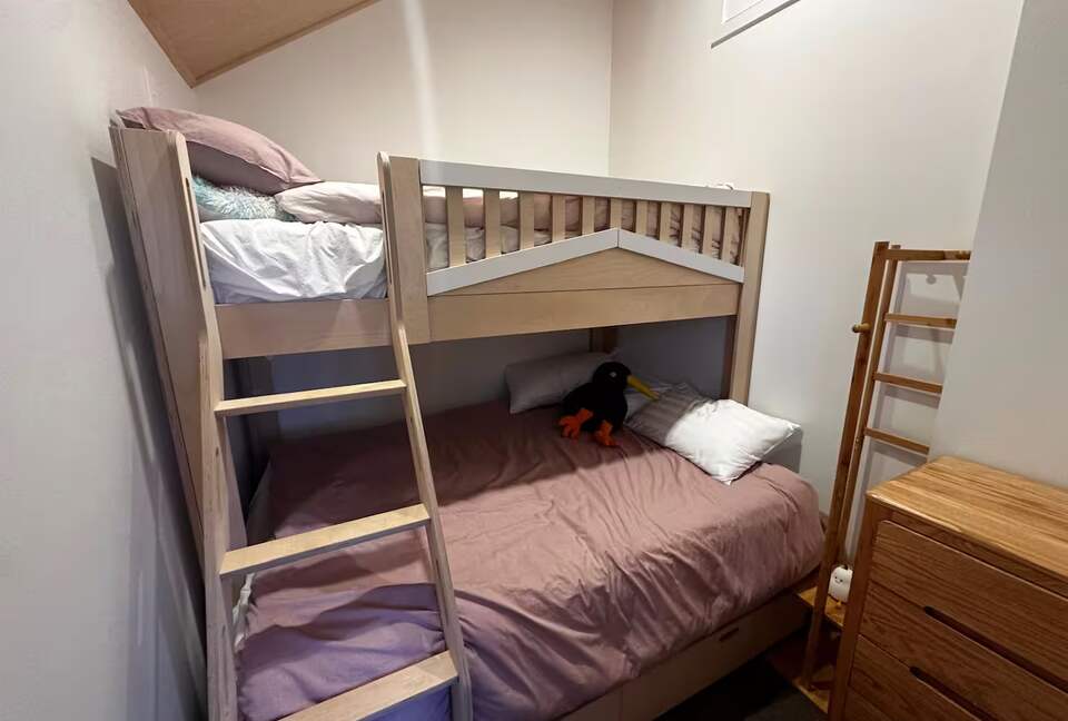 Last Paradise | A Peaceful Catlins Escape - Owaka, New Zealand