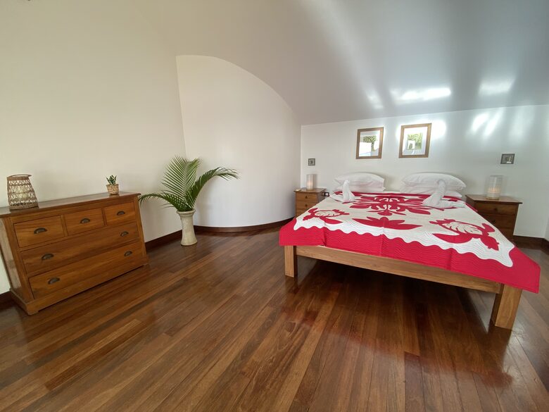 Ocean Breeze Villa | Sunset Views and Private Beach Access - Tevaitoa, French Polynesia