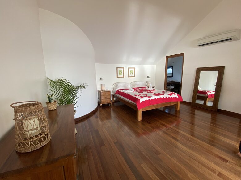 Ocean Breeze Villa | Sunset Views and Private Beach Access - Tevaitoa, French Polynesia