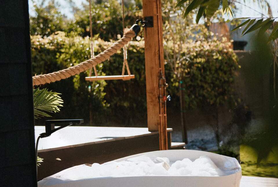 A Luxe Treehouse Retreat Above the Phoenix Canopy - Phoenix, Arizona