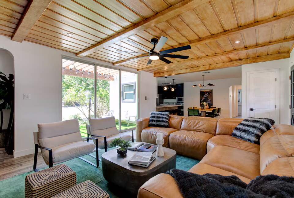 An Elevated Urban Escape in the Heart of Phoenix - Phoenix, Arizona