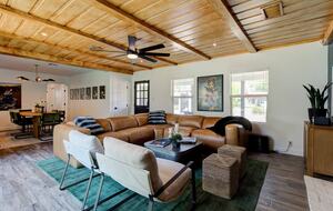 An Elevated Urban Escape in the Heart of Phoenix - Phoenix, Arizona