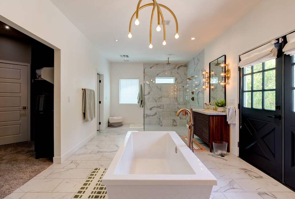 An Elevated Urban Escape in the Heart of Phoenix - Phoenix, Arizona