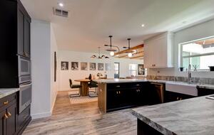 An Elevated Urban Escape in the Heart of Phoenix - Phoenix, Arizona