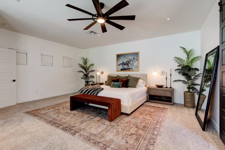 An Elevated Urban Escape in the Heart of Phoenix - Phoenix, Arizona